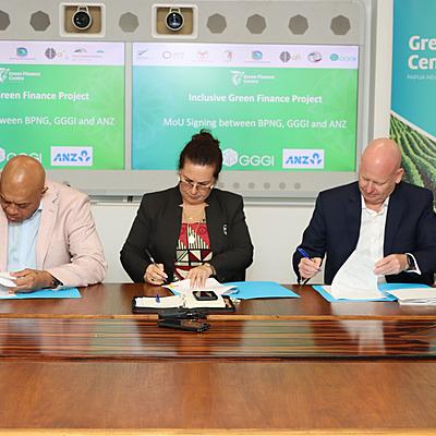 ANZ signs an MoU with BPNG and GGGI on the Inclusive Green Finance Project