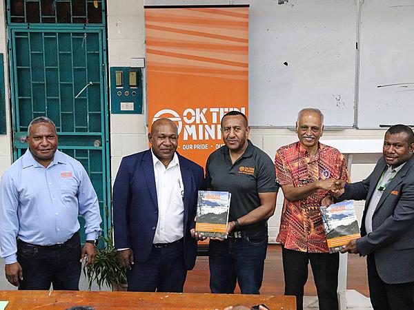 OTML donates K550,000 to UPNG’s Earth Sciences Division