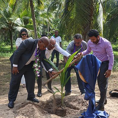 PNG and Sri Lanka Giant Partner to Establish Major Coconut Processing Plant in Madang